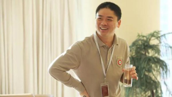 我要配资平台查询 京东外卖，围魏救赵