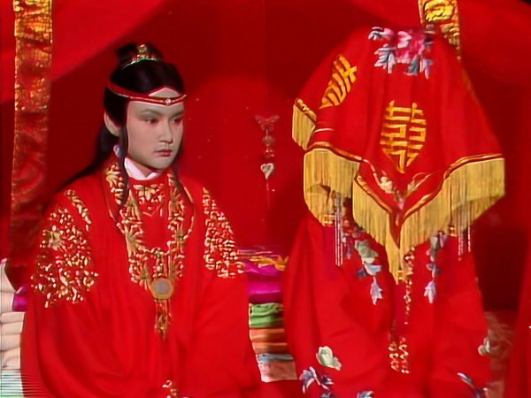 广东配资公司 如果薛宝钗嫁给贾宝玉，她可以带着四大家族走上人生巅峰吗？